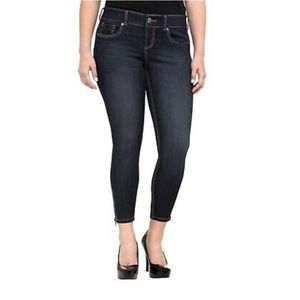 *SOLD*Torrid Stilleto Skinny Jeans